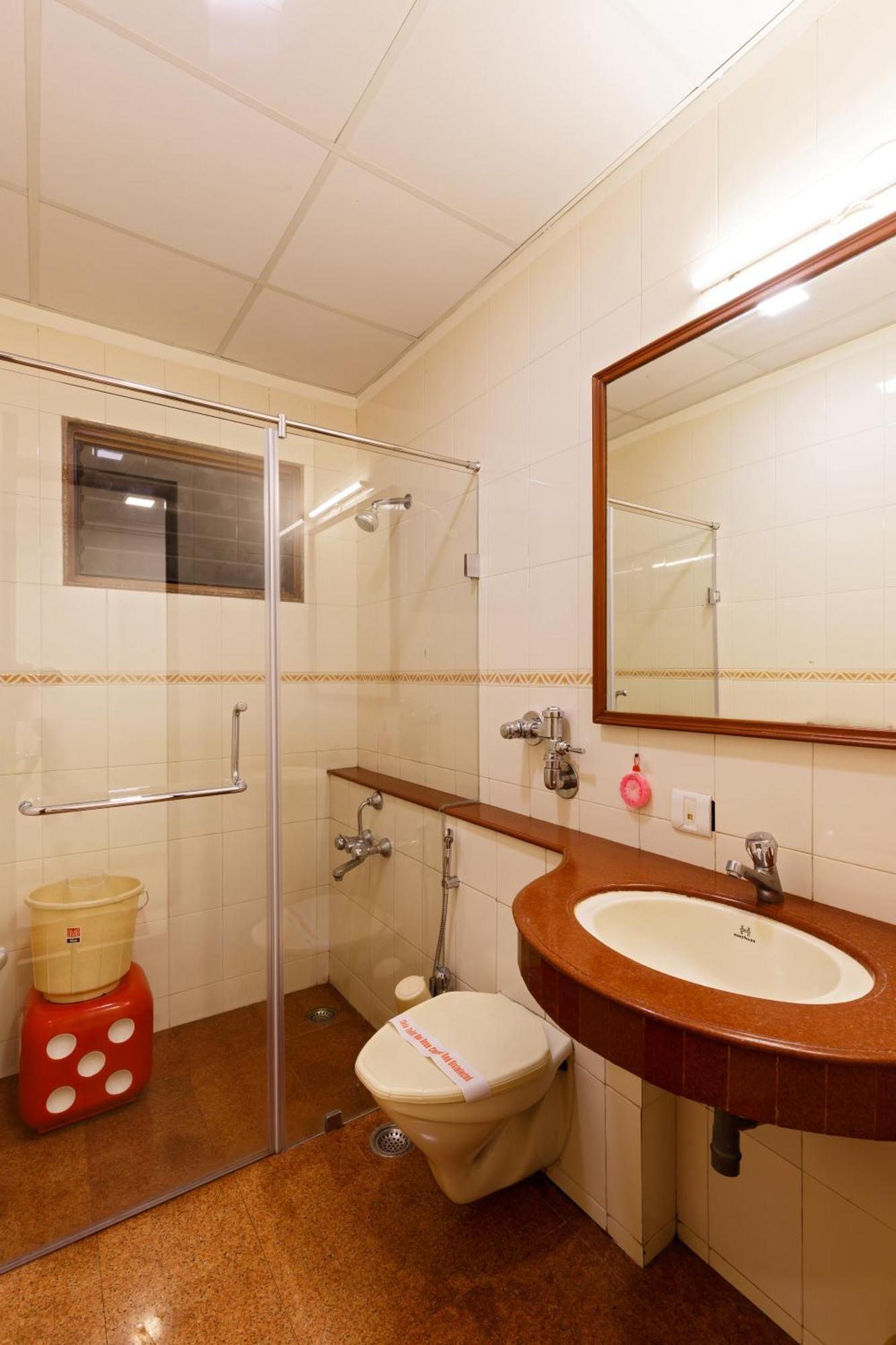 Hotel Woodland Kolhápur Kültér fotó